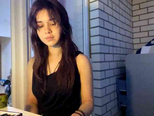 AngelinaVier webcam