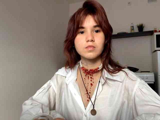 AngelinaVier webcam