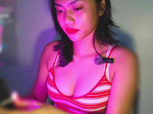 BadKittyXO webcam