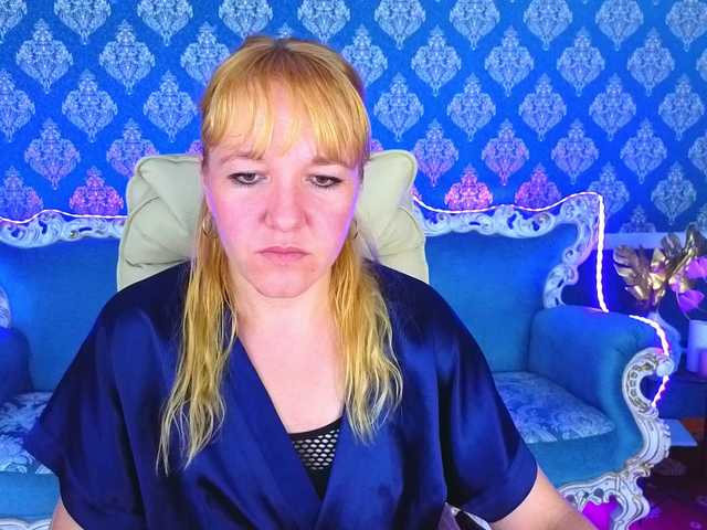 KirraSalute live cam on BongaCams
