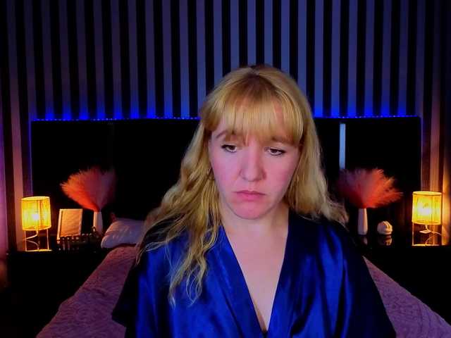 KirraSalute live cam on BongaCams