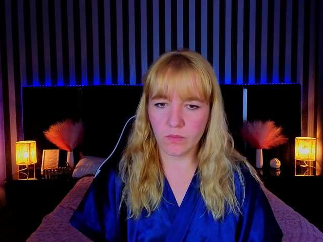 KirraSalute live cam on BongaCams