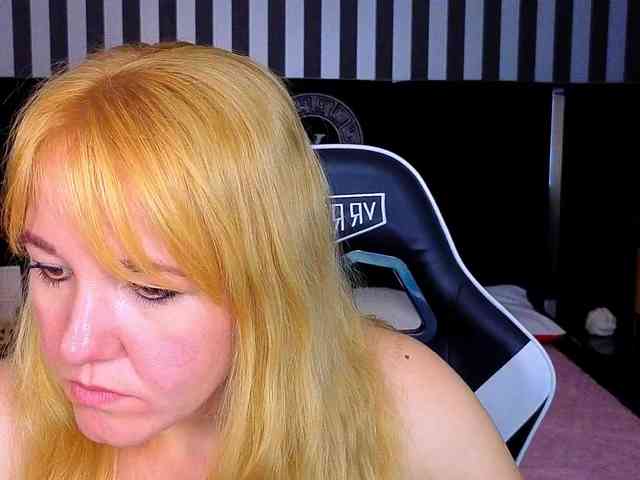 KirraSalute Sex Cam Show