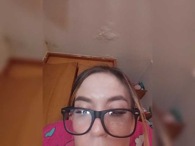 sarafoxxx live cam on BongaCams