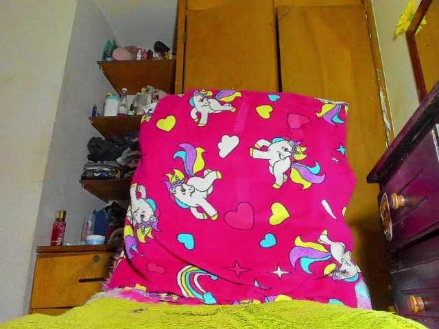 sarafoxxx live cam on BongaCams