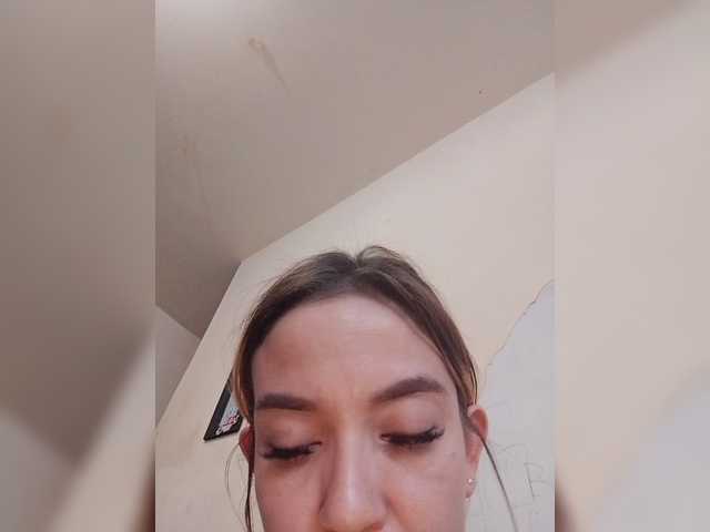 sarafoxxx live cam on BongaCams