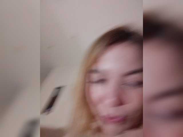 sarafoxxx live cam on BongaCams