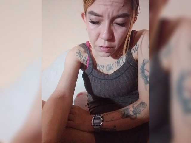 sarafoxxx live cam on BongaCams