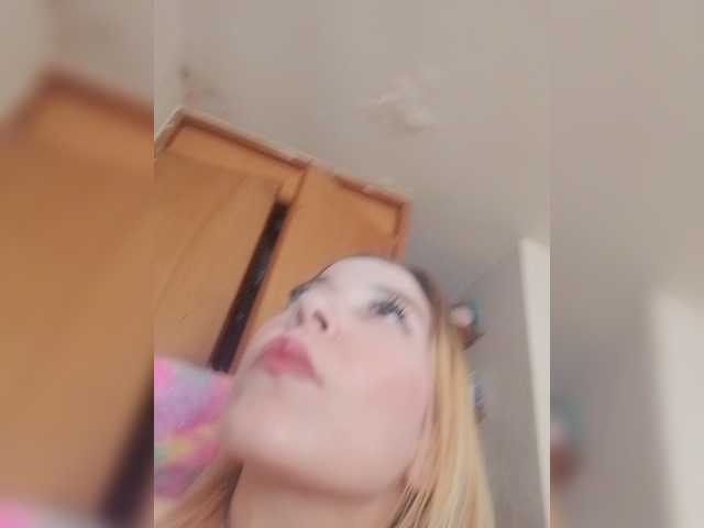 sarafoxxx live cam on BongaCams