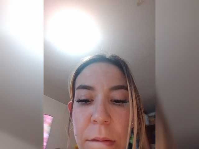 sarafoxxx live cam on BongaCams