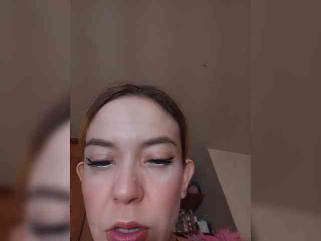 sarafoxxx webcam