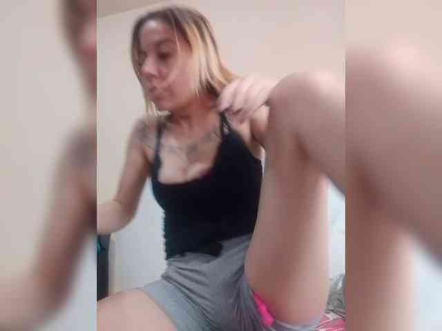 sarafoxxx webcam
