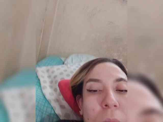Cloe1617 webcam
