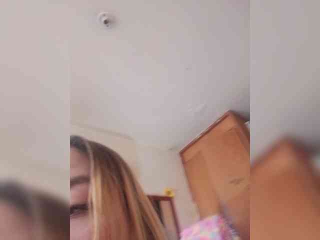 sarafoxxx webcam