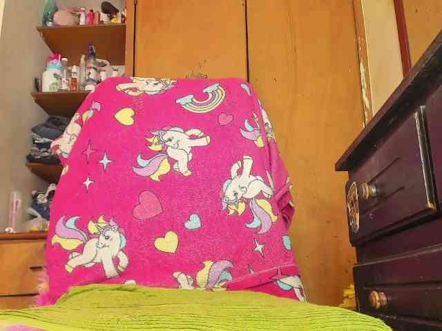 Cloe1617 webcam
