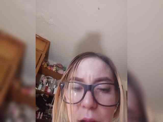 sarafoxxx webcam