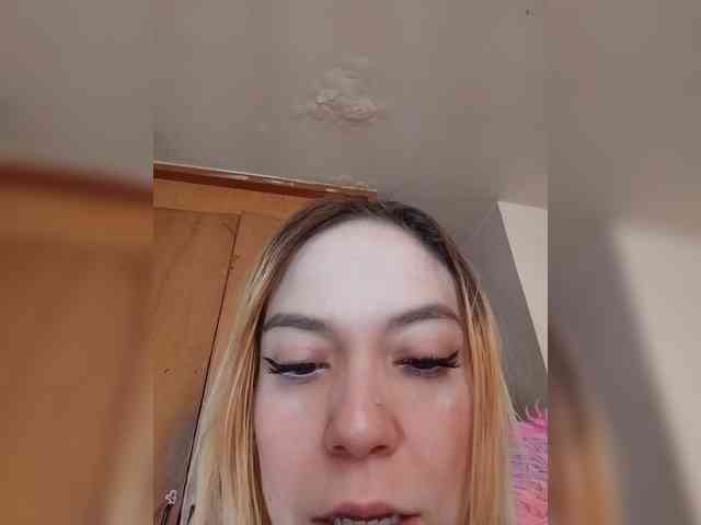 sarafoxxx webcam
