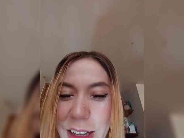 sarafoxxx webcam