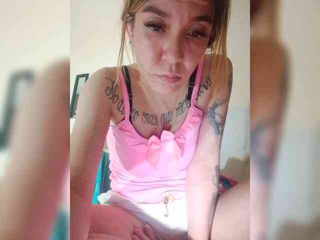 Cloe1617 webcam