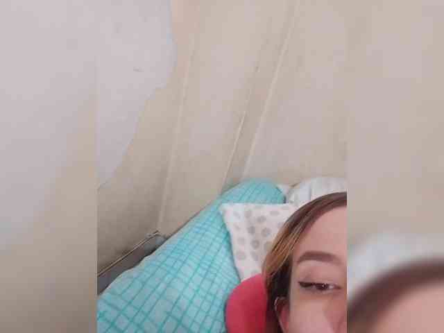 Cloe1617 webcam