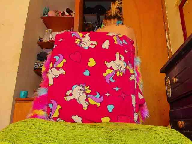 sarafoxxx webcam