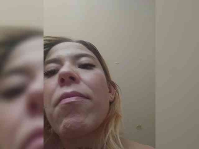 sarafoxxx webcam