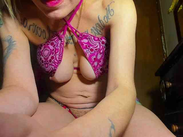 sarafoxxx webcam