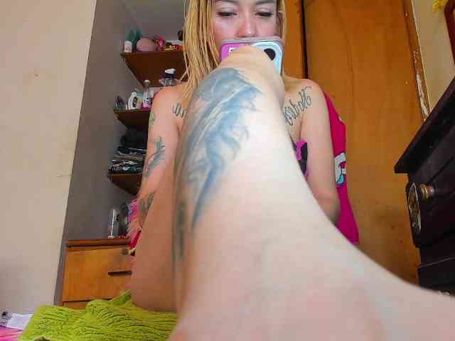 sarafoxxx webcam