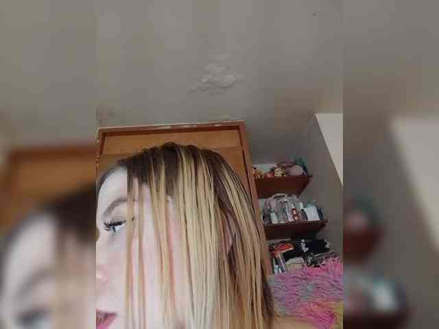 sarafoxxx webcam
