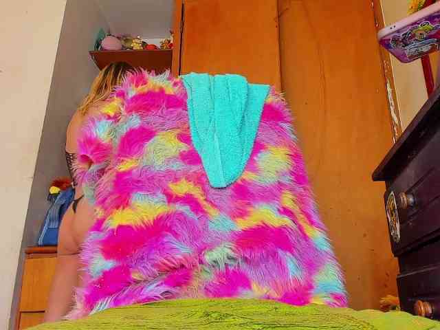 sarafoxxx webcam