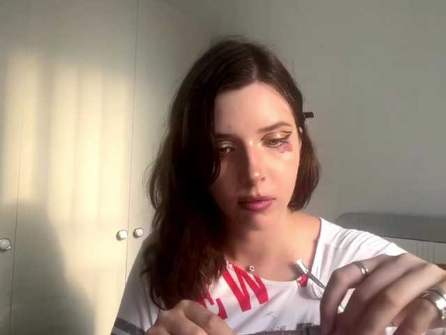 SageGreenlief live cam on BongaCams