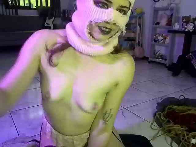 Modelo: babalon333