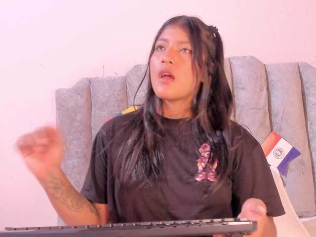 Alexa-5a live cam on BongaCams