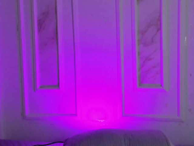 Alexa-5a live cam on BongaCams