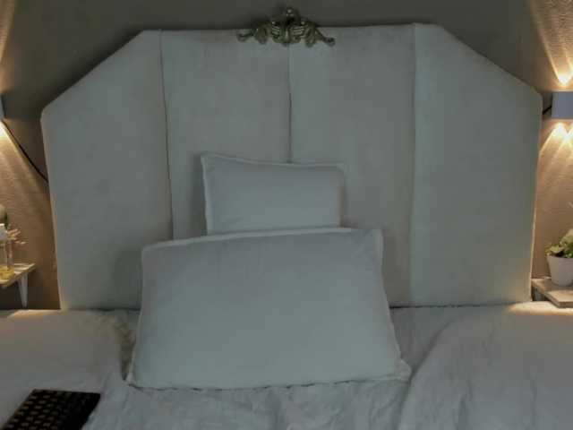 Alexa-5a live cam on BongaCams
