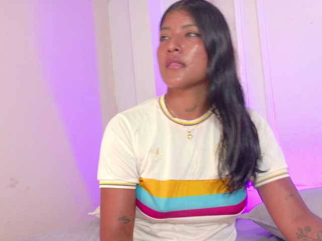 Alexa-5a live cam on BongaCams