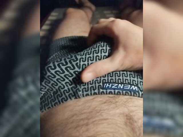 Designer012 live cam