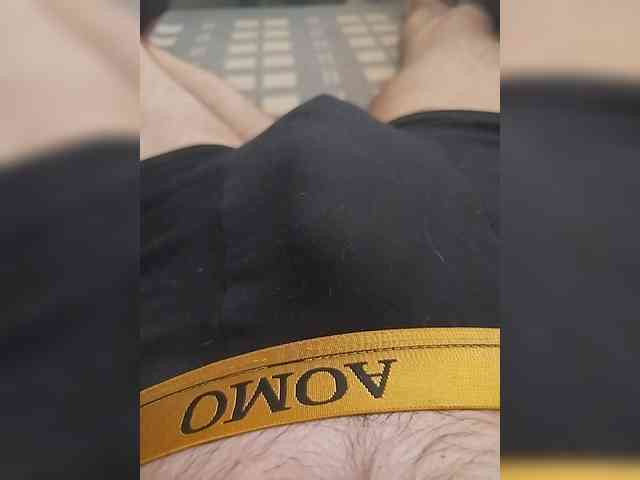Antonio01's cam show statistics and live stream