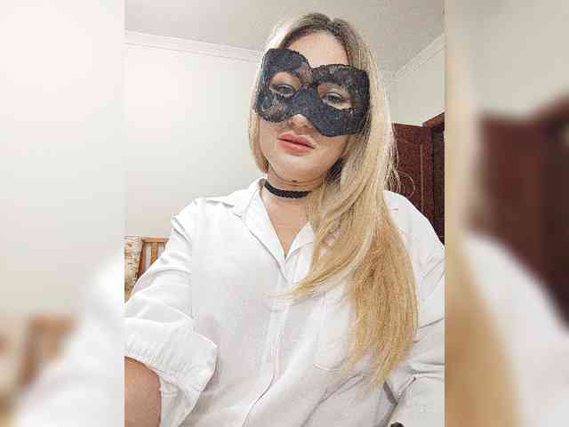 Tina555 Sex Cam Show