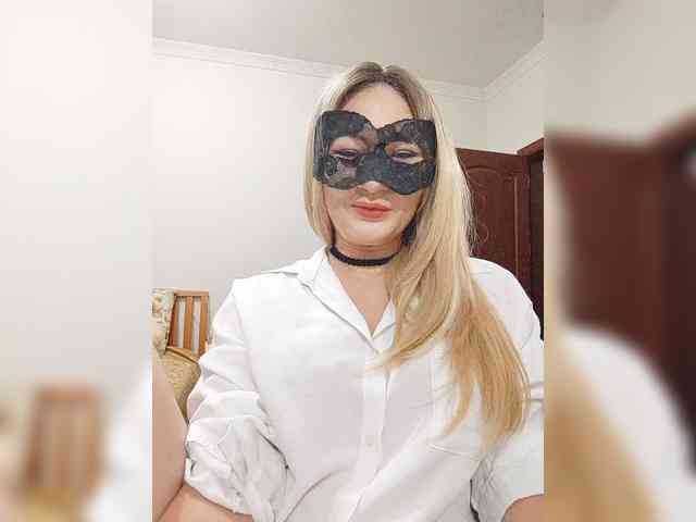 Tina555 Sex Cam Show