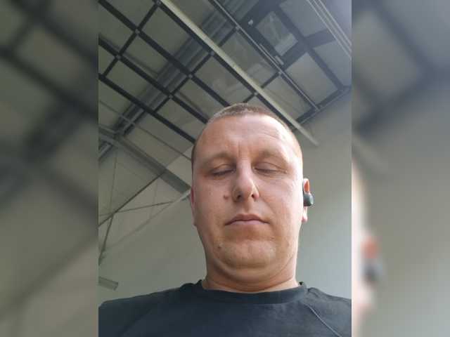 V1K1 live cam