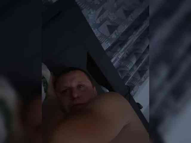 V1K1 Sex Cam Show