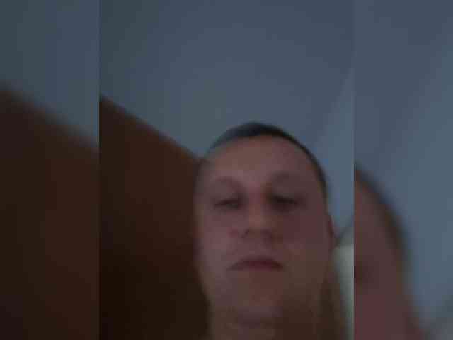 V1K1 Sex Cam Show