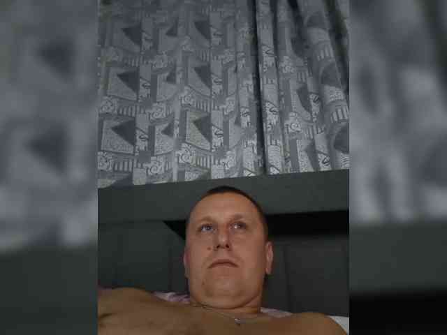 V1K1 Sex Cam Show