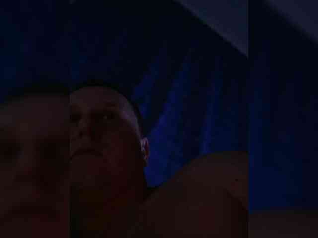 V1K1 Sex Cam Show