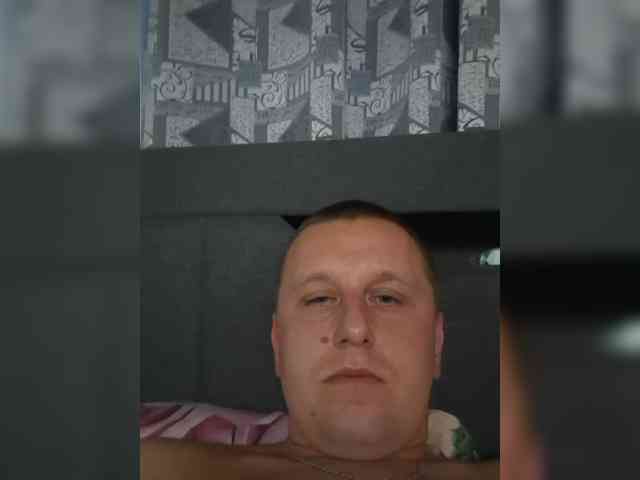V1K1 Sex Cam Show
