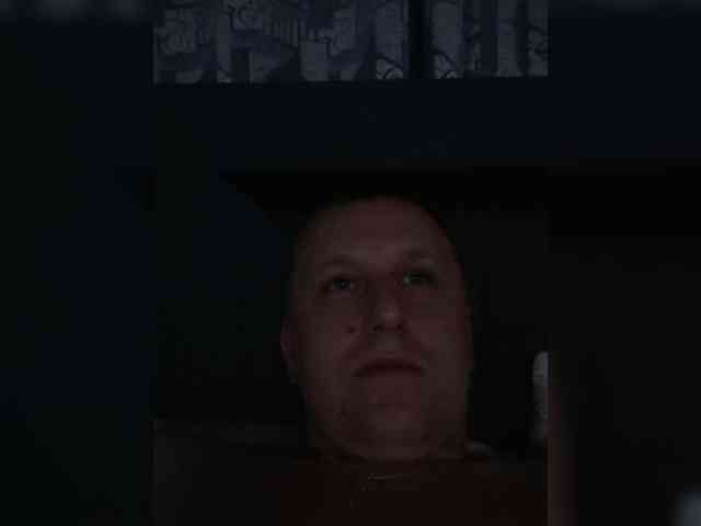 V1K1 Sex Cam Show