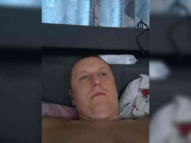 V1K1 Sex Cam Show
