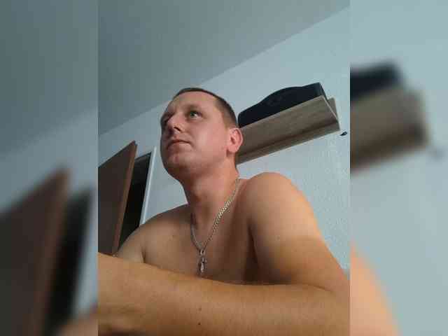 V1K1 Sex Cam Show