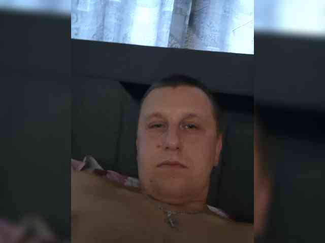 V1K1 Sex Cam Show